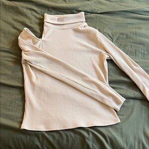 Ribbed Turtleneck Long Sleeve Top